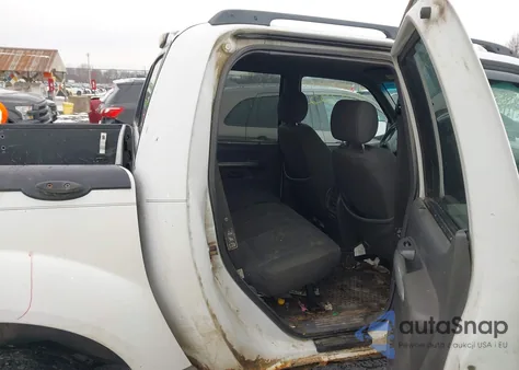 2002 Ford Explorer Sport Trac из США, поврежденный, VIN 1FMZU77E52UB97017